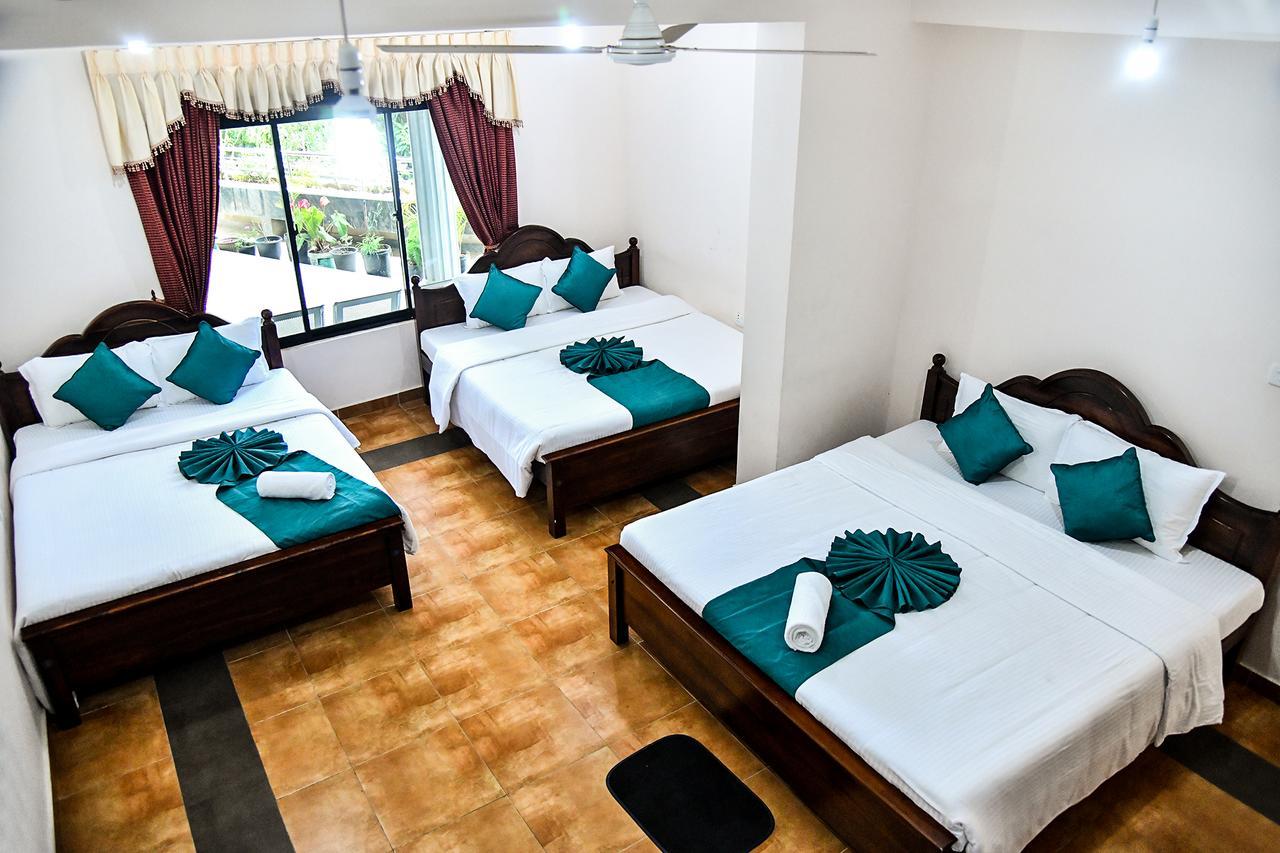 Sri Krishna Bhavan Hotel Hatton Exteriör bild